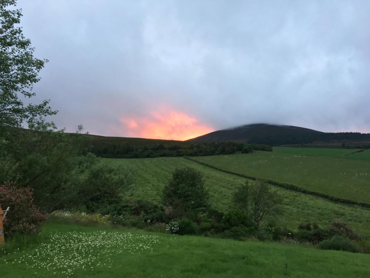 The Gables Whisky B&B Dufftown Exteriör bild
