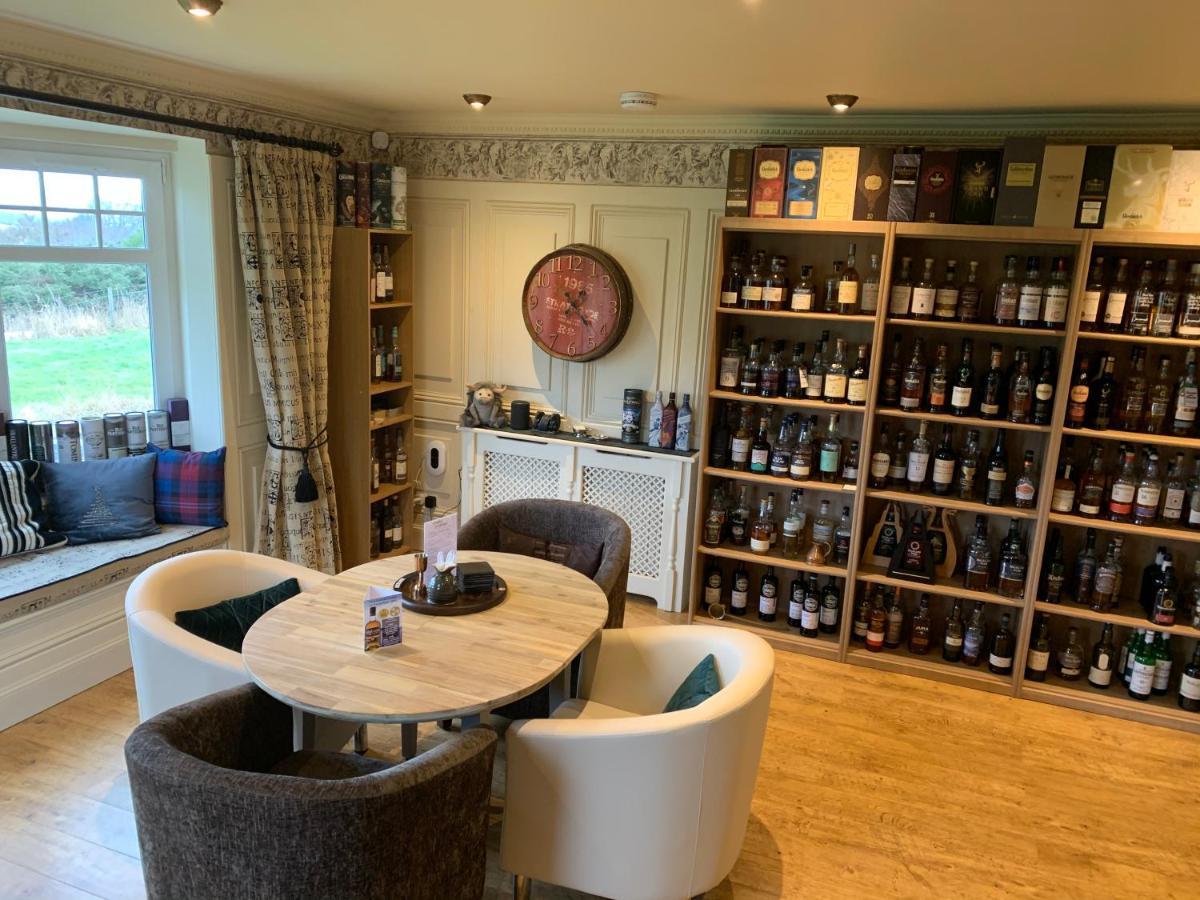 The Gables Whisky B&B Dufftown Exteriör bild