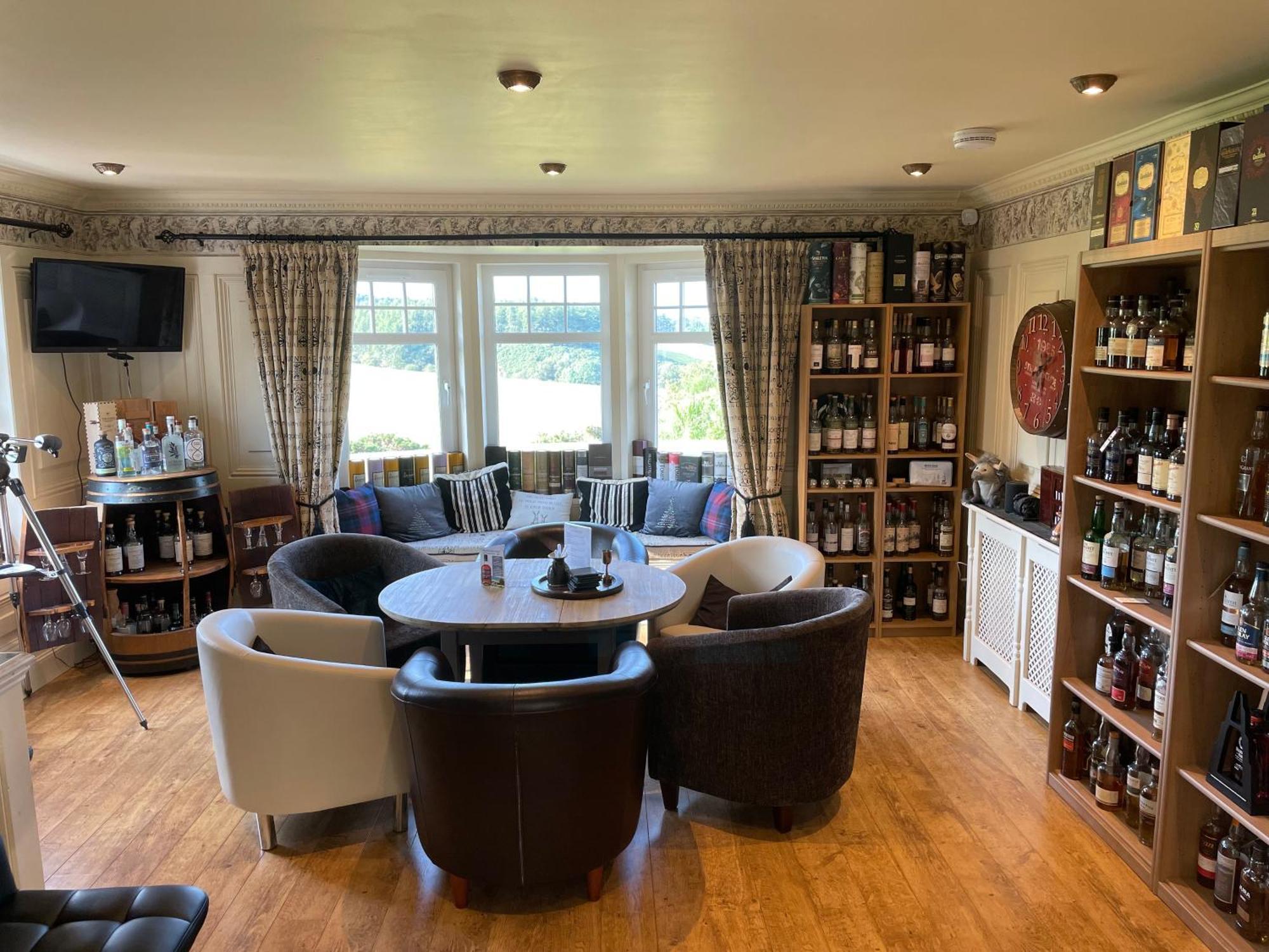 The Gables Whisky B&B Dufftown Exteriör bild