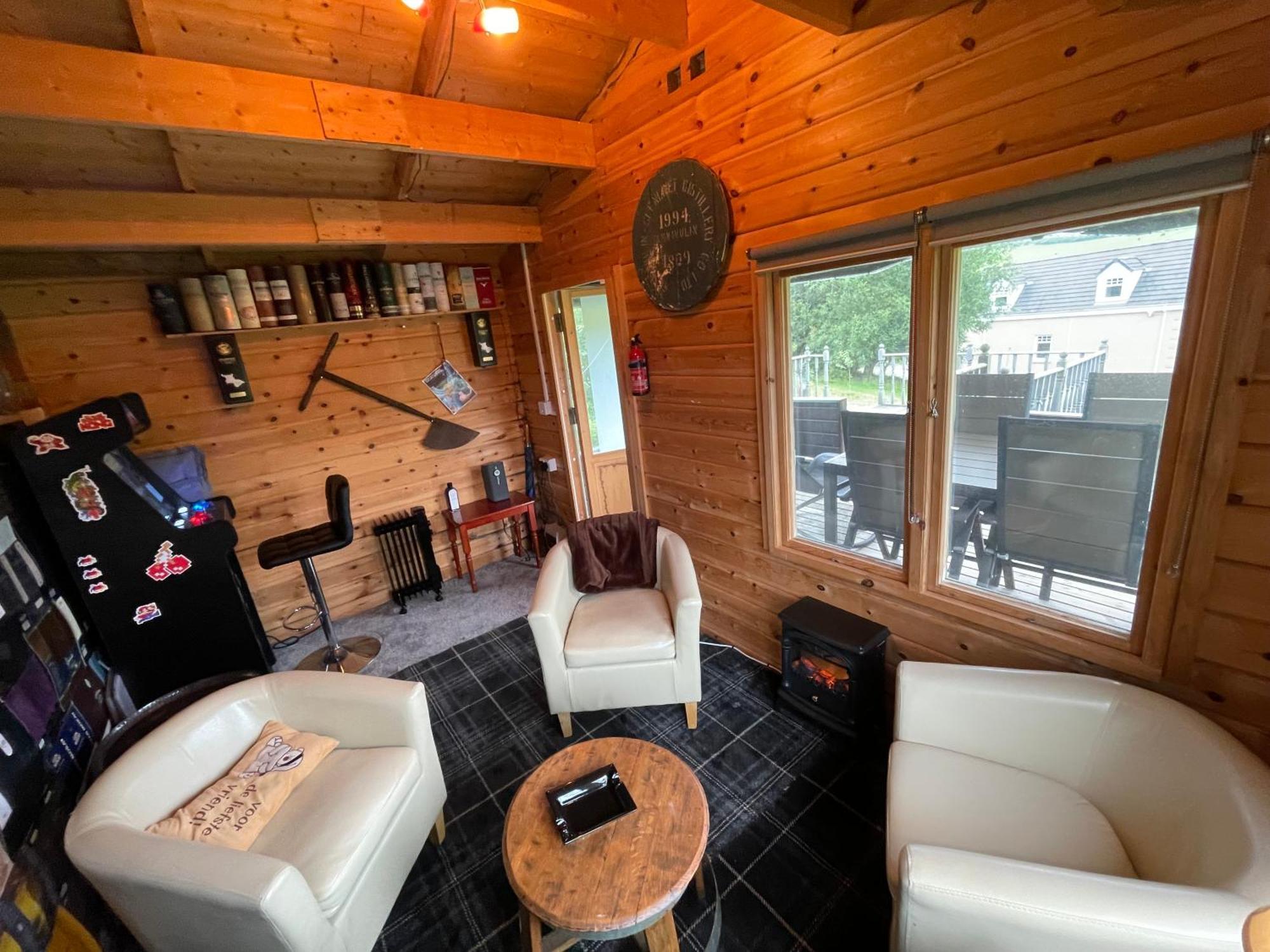 The Gables Whisky B&B Dufftown Exteriör bild